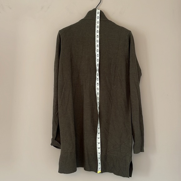 Cardigan - Picture 4 of 9